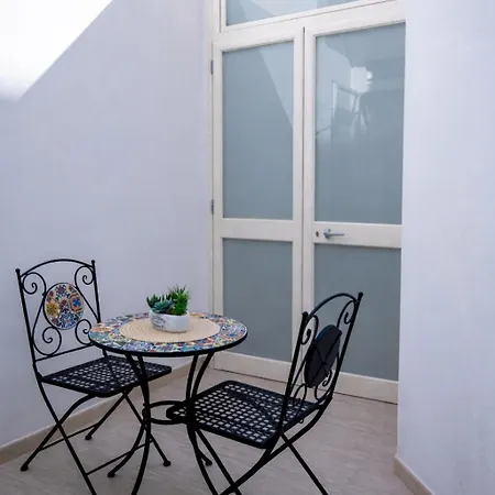 Tomasi House